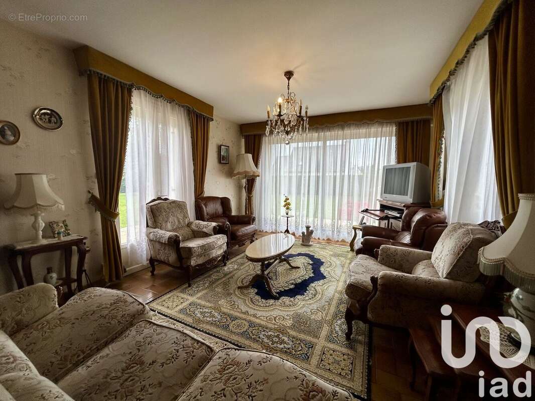 Photo 5 - Maison à LANVOLLON