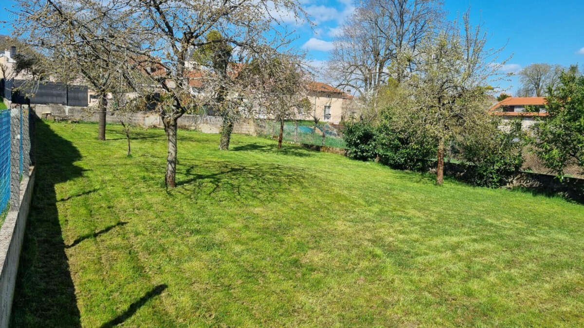 Terrain à HOUDEMONT