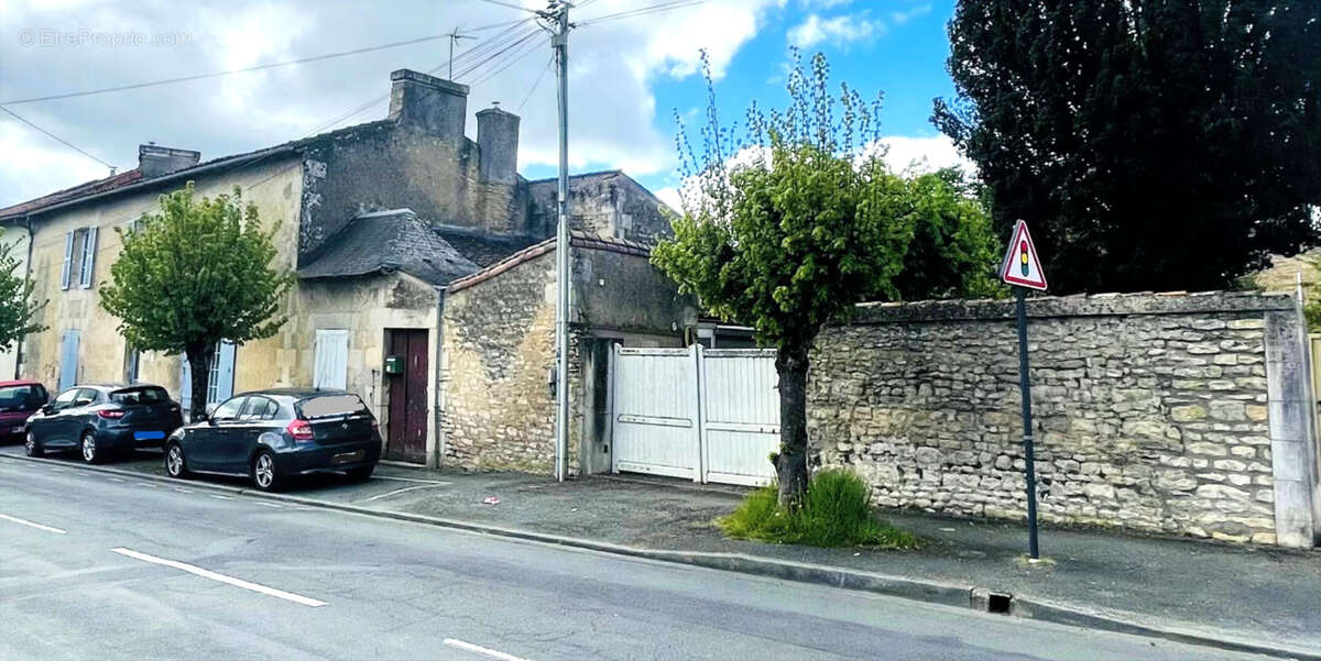 Maison à POITIERS