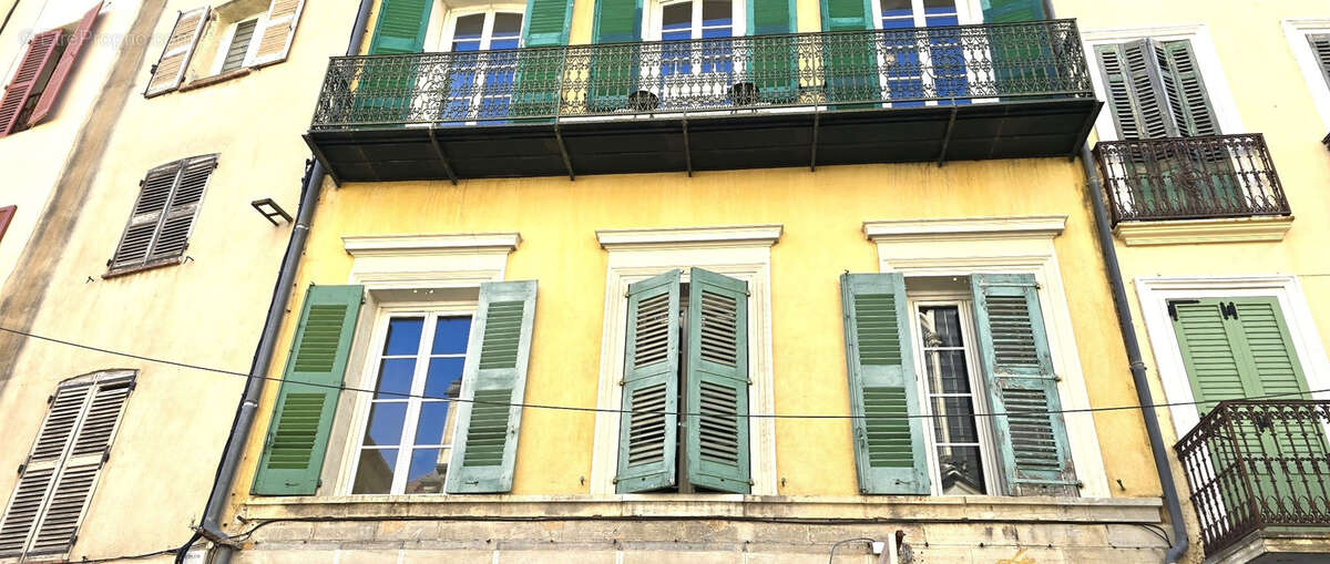 Appartement à DRAGUIGNAN