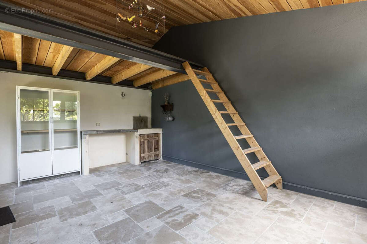 Maison à MONTSEGUR-SUR-LAUZON