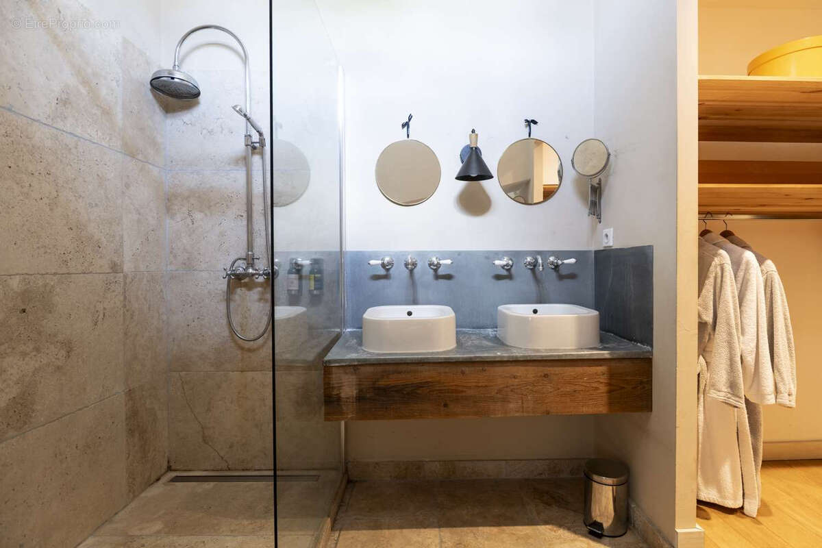 Maison à MONTSEGUR-SUR-LAUZON