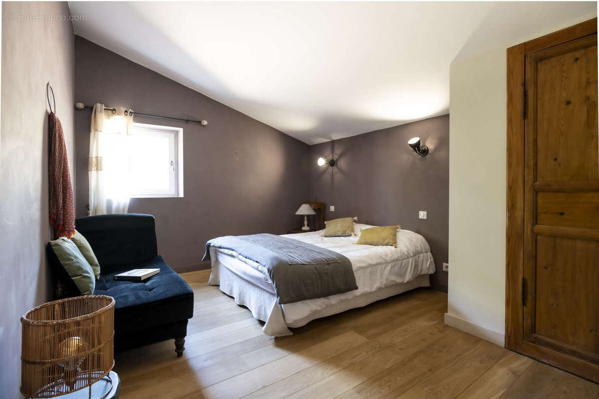 Maison à MONTSEGUR-SUR-LAUZON