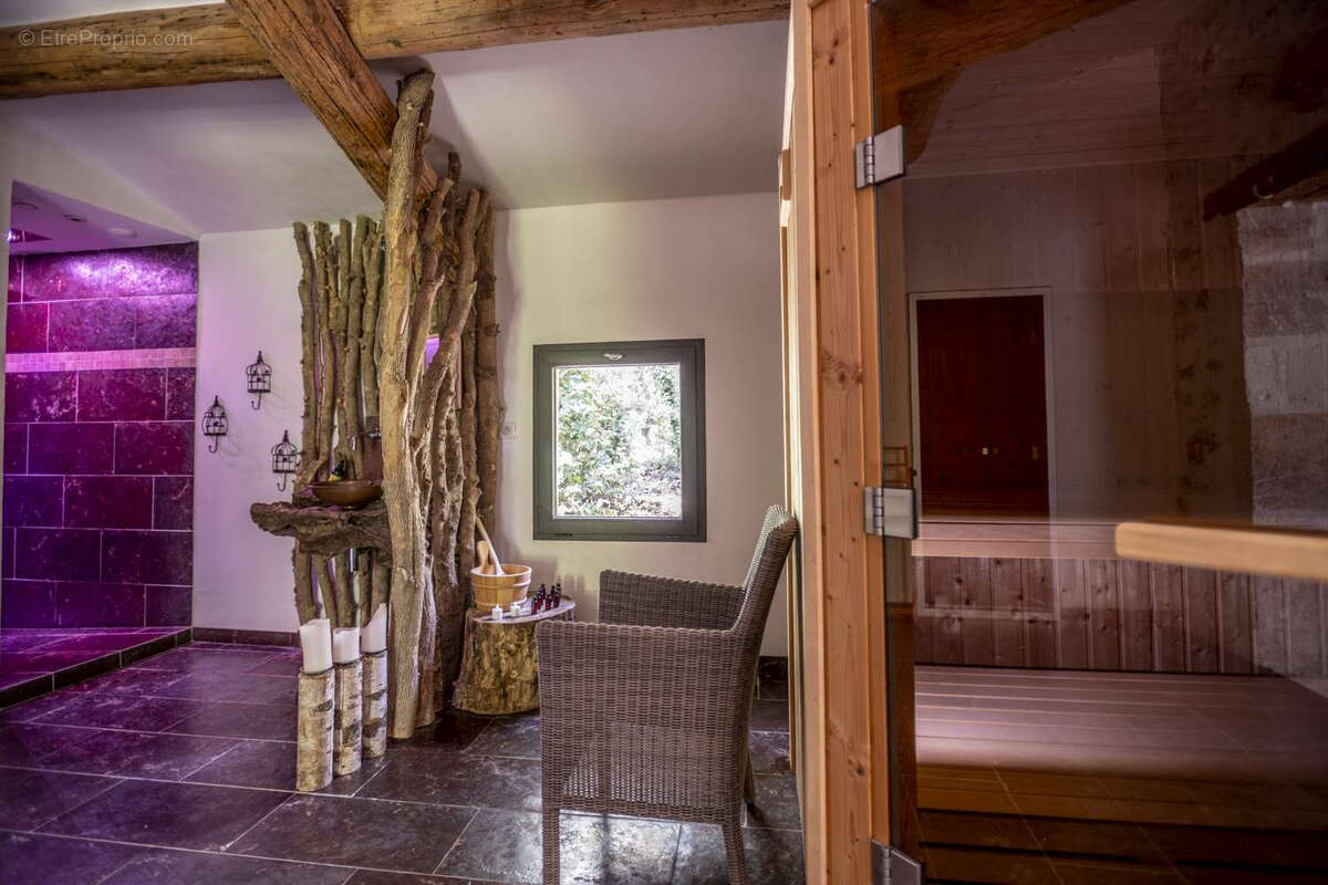 Maison à MONTSEGUR-SUR-LAUZON