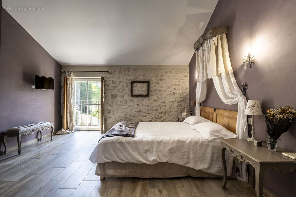 Maison à MONTSEGUR-SUR-LAUZON