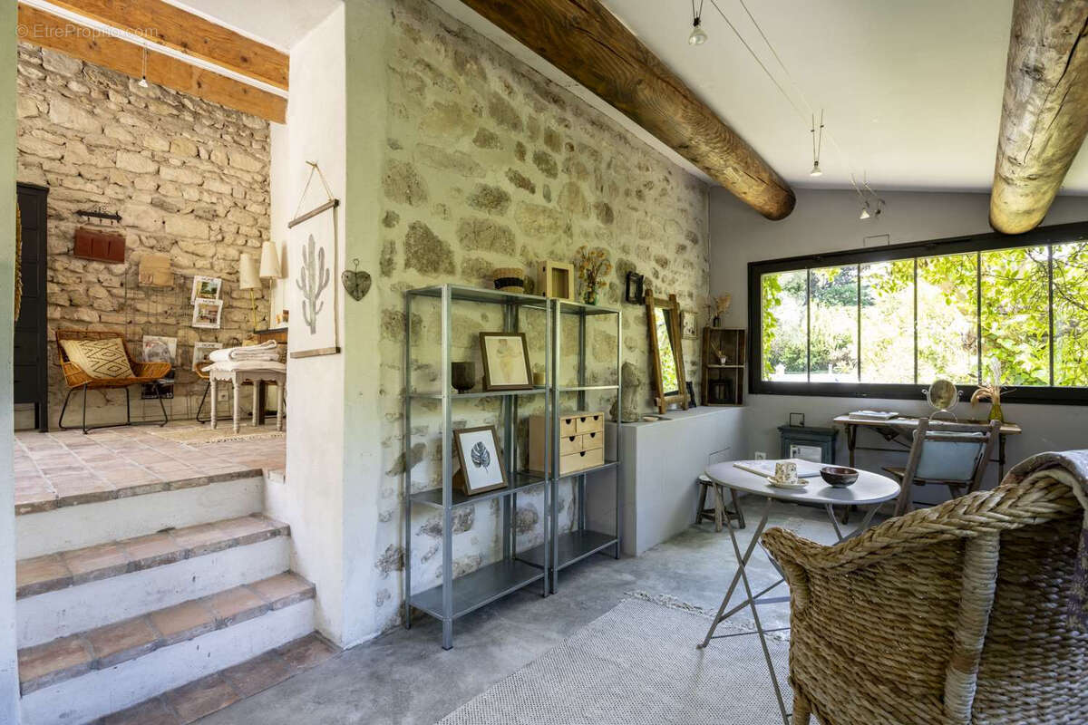 Maison à MONTSEGUR-SUR-LAUZON