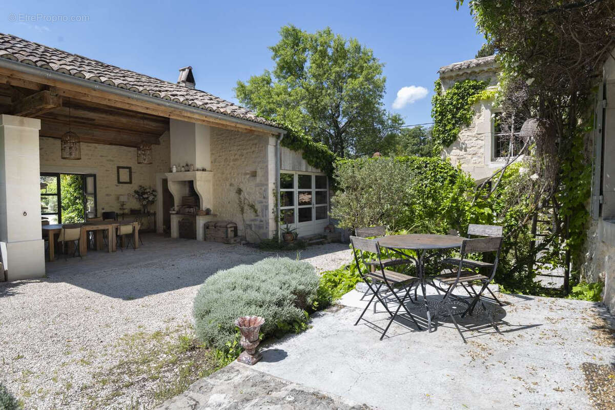 Maison à MONTSEGUR-SUR-LAUZON