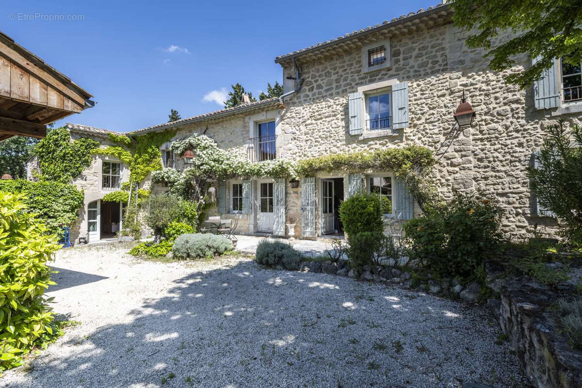 Maison à MONTSEGUR-SUR-LAUZON