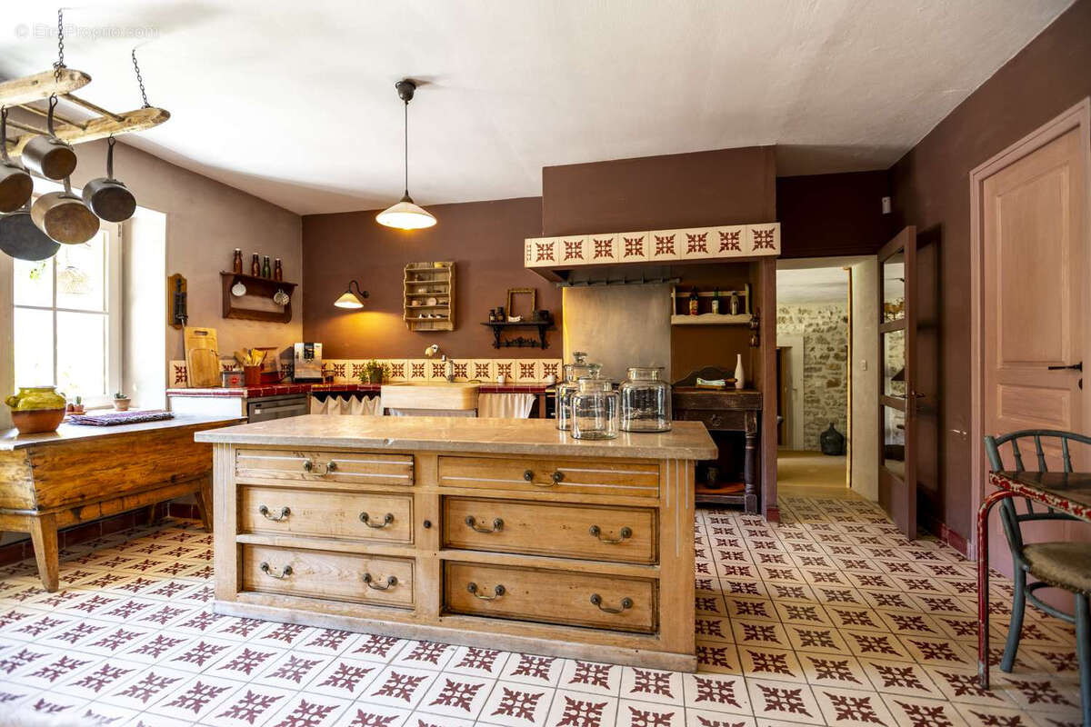 Maison à MONTSEGUR-SUR-LAUZON