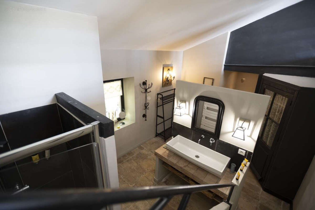 Maison à MONTSEGUR-SUR-LAUZON