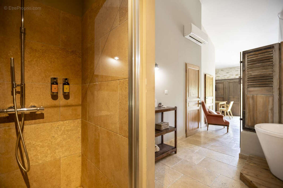 Maison à MONTSEGUR-SUR-LAUZON