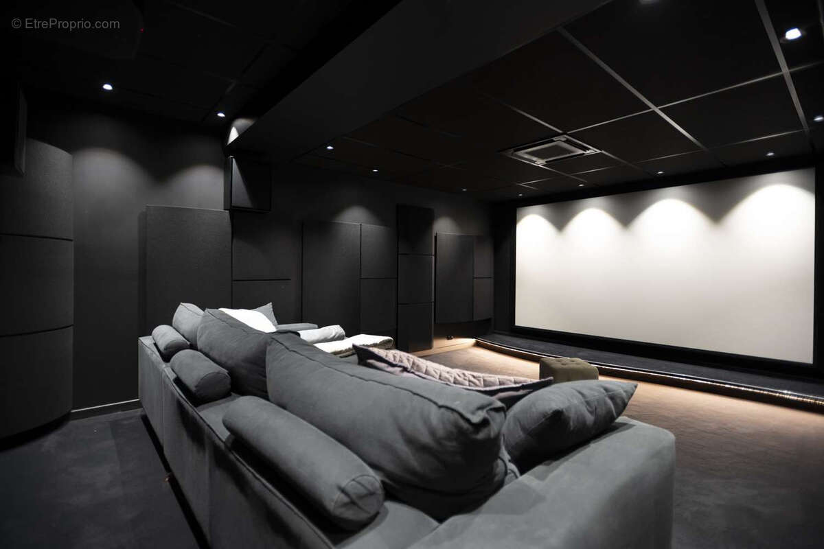 Maison à MONTSEGUR-SUR-LAUZON