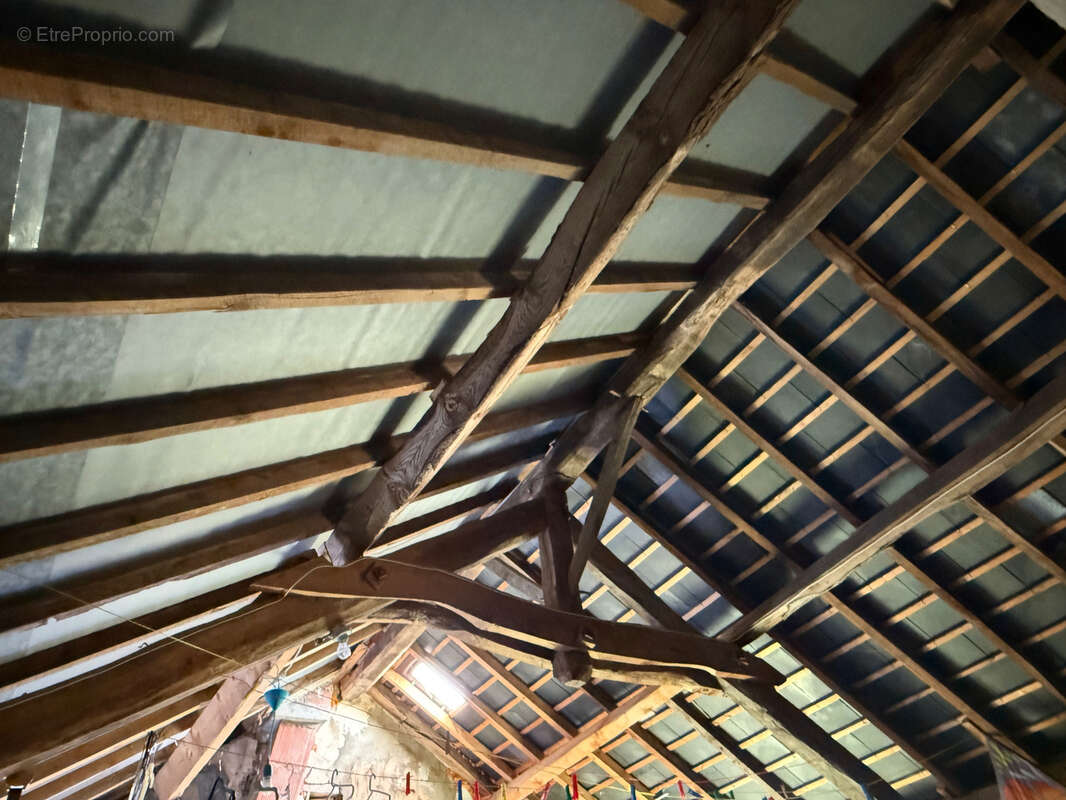 Maison à GOUTTIERES