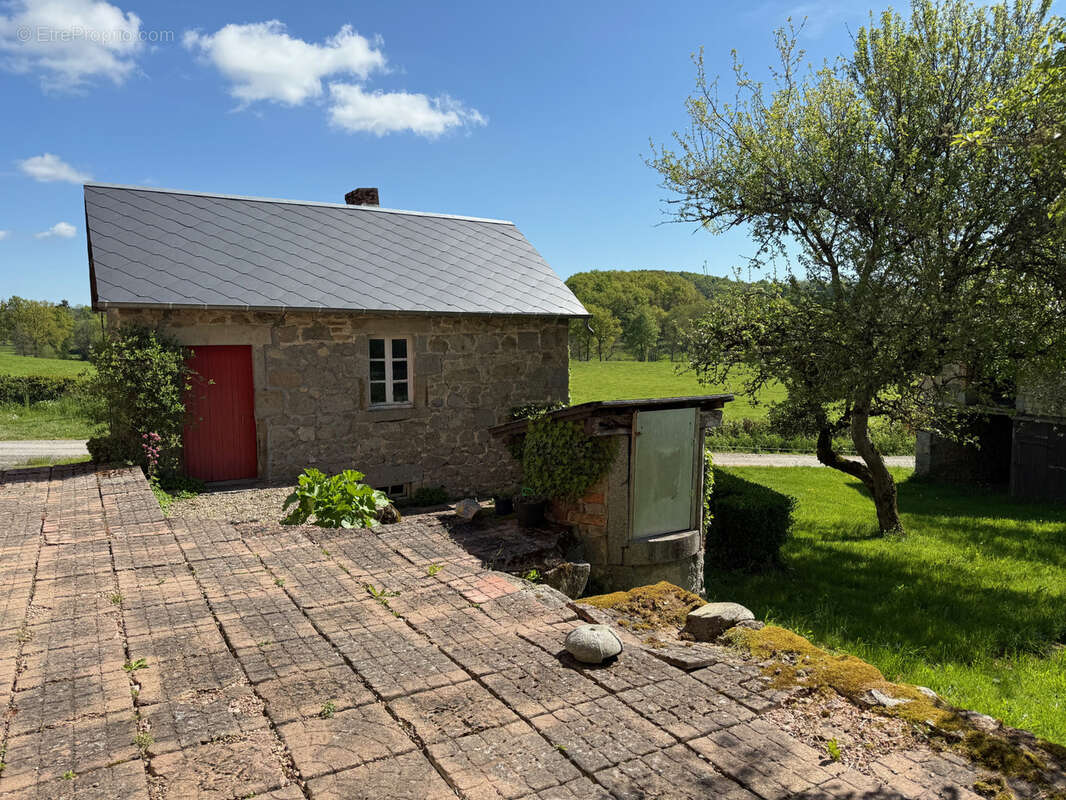 Maison à GOUTTIERES