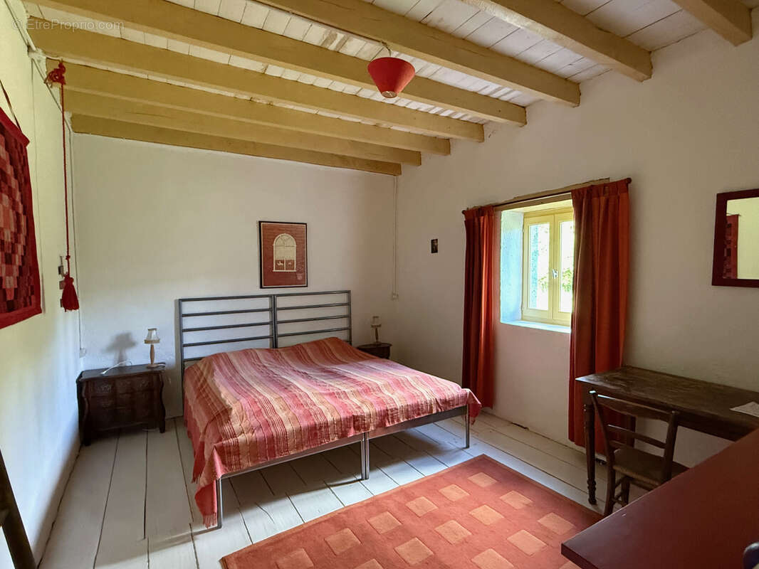 Maison à GOUTTIERES