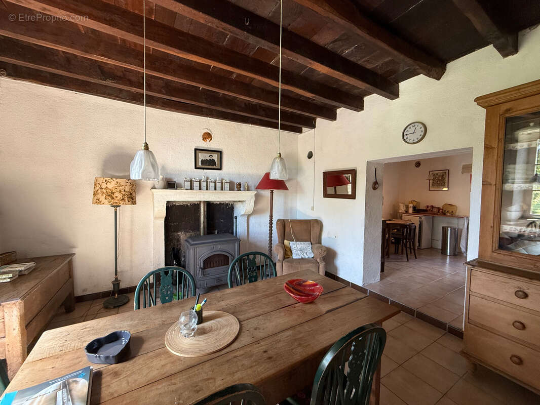 Maison à GOUTTIERES