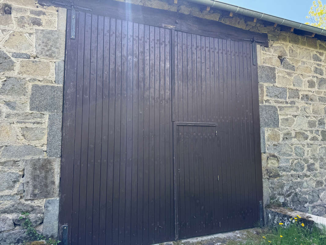 Maison à GOUTTIERES