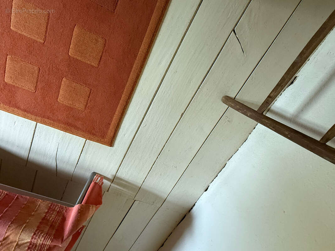 Maison à GOUTTIERES