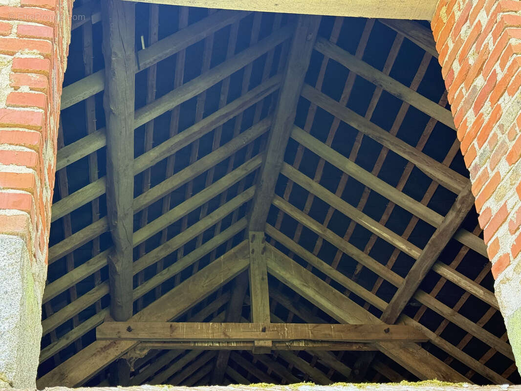 Maison à GOUTTIERES