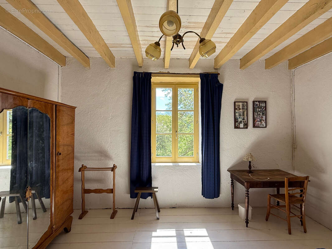 Maison à GOUTTIERES