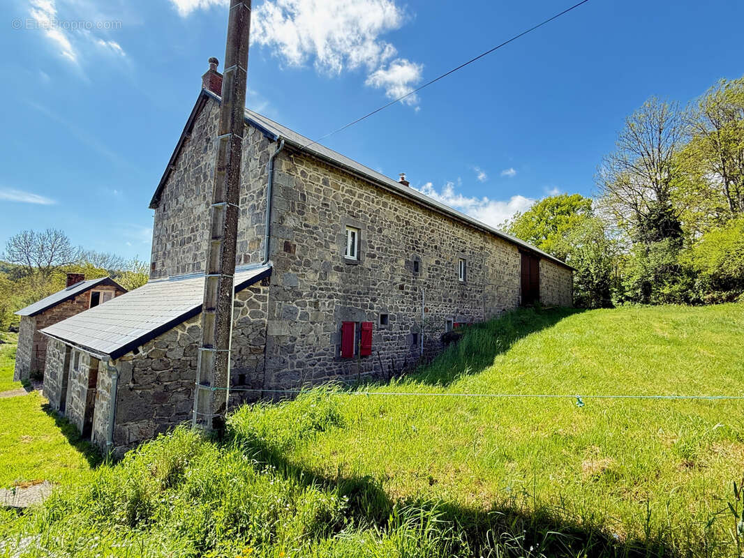 Maison à GOUTTIERES