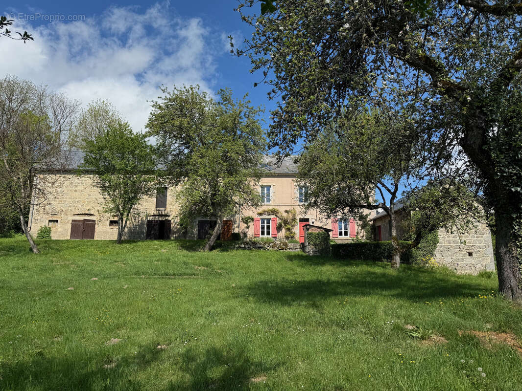 Maison à GOUTTIERES