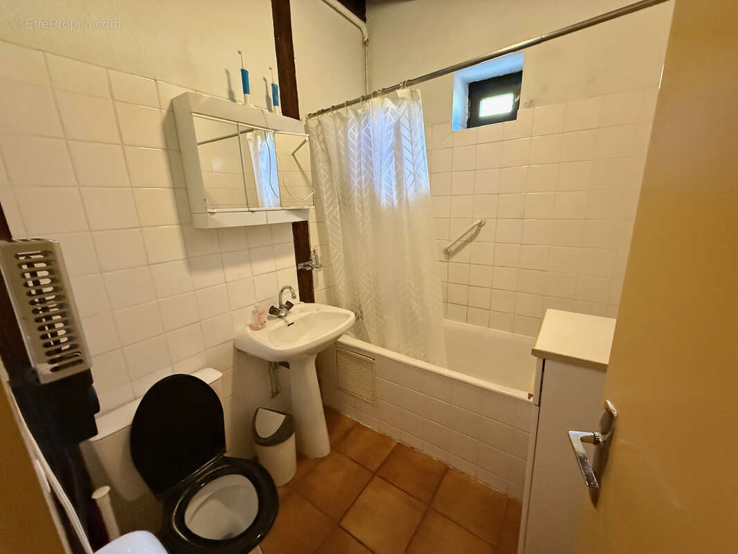 Maison à GOUTTIERES