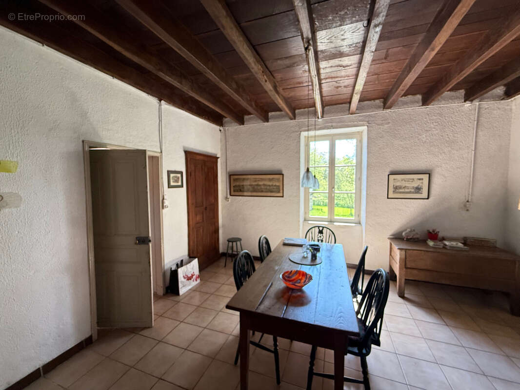 Maison à GOUTTIERES