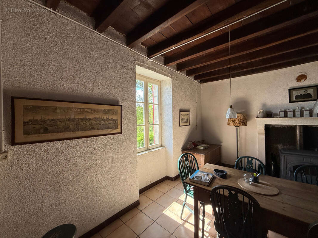 Maison à GOUTTIERES