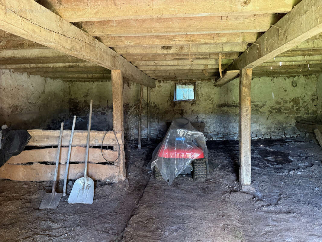 Maison à GOUTTIERES