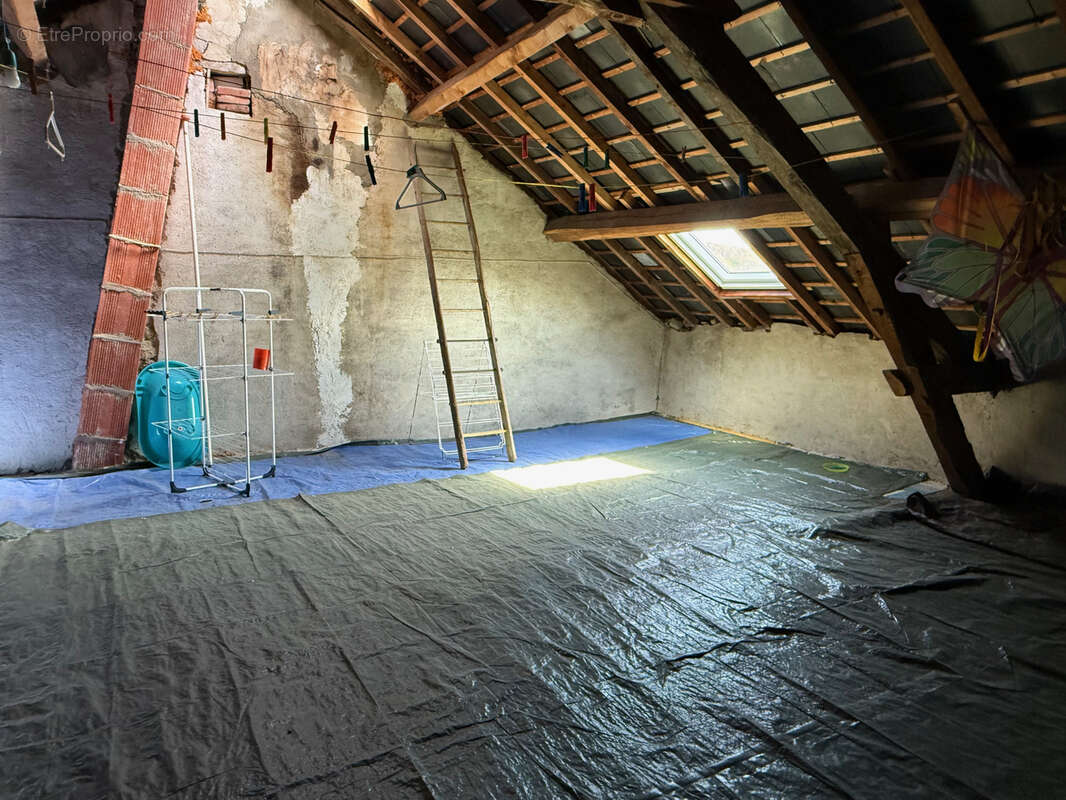 Maison à GOUTTIERES