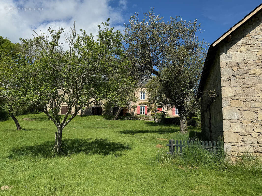 Maison à GOUTTIERES