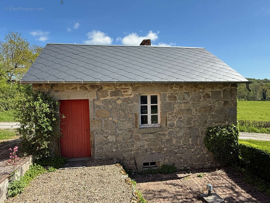 Maison à GOUTTIERES