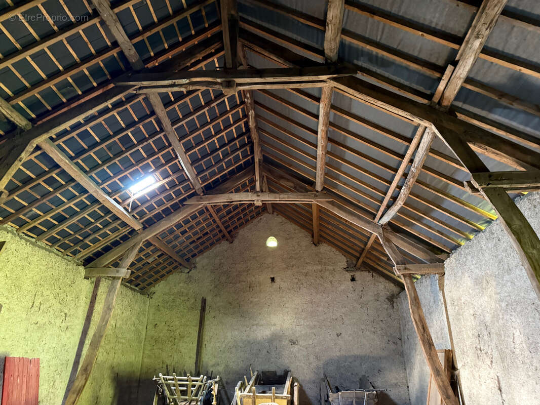 Maison à GOUTTIERES