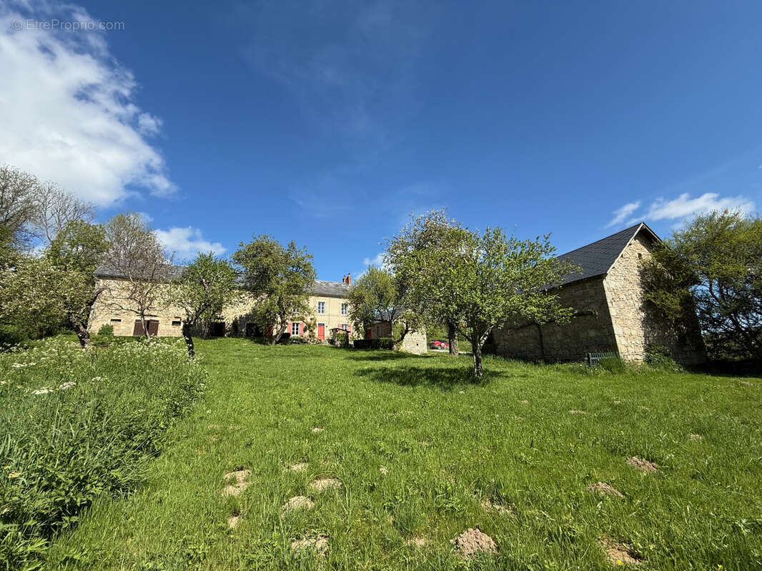 Maison à GOUTTIERES