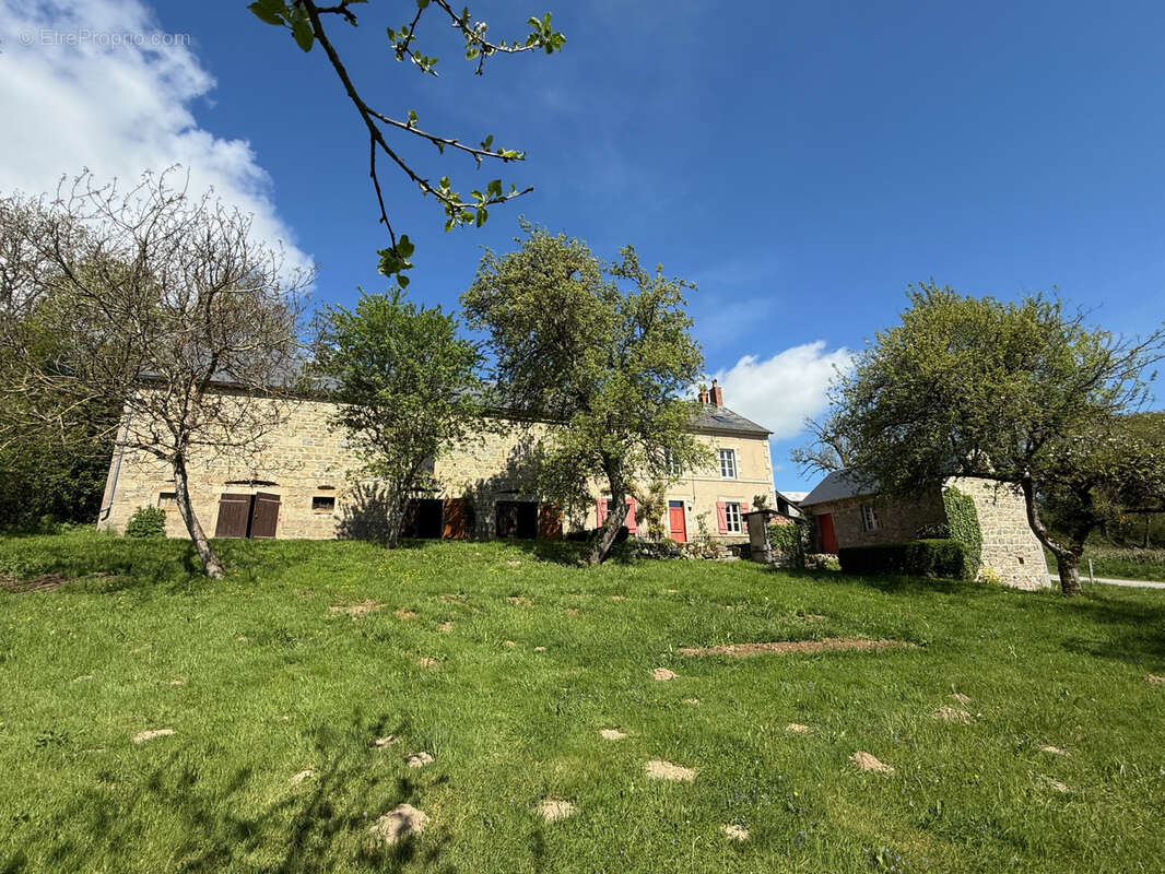 Maison à GOUTTIERES