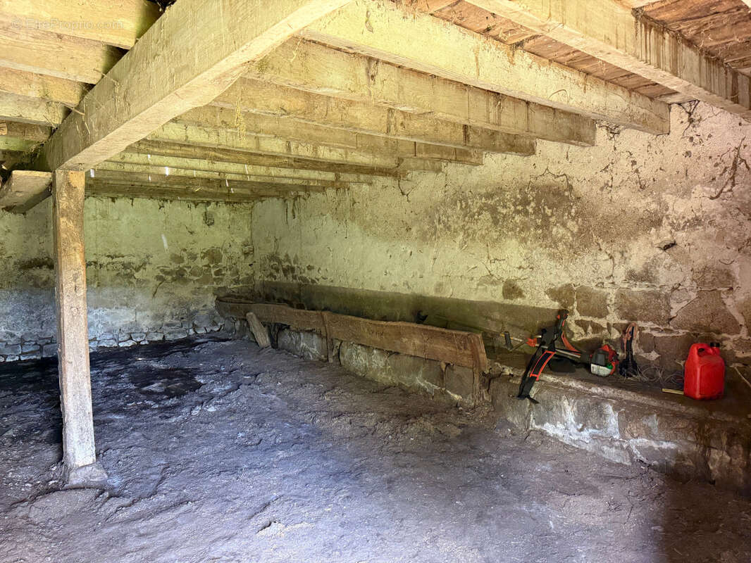 Maison à GOUTTIERES