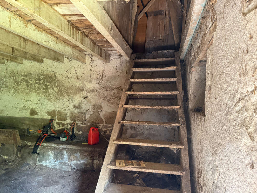 Maison à GOUTTIERES