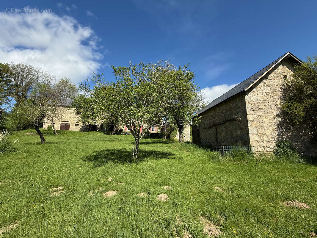 Maison à GOUTTIERES