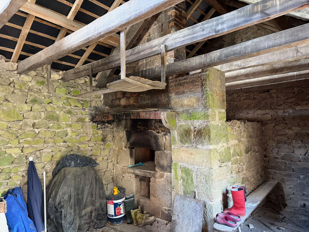 Maison à GOUTTIERES