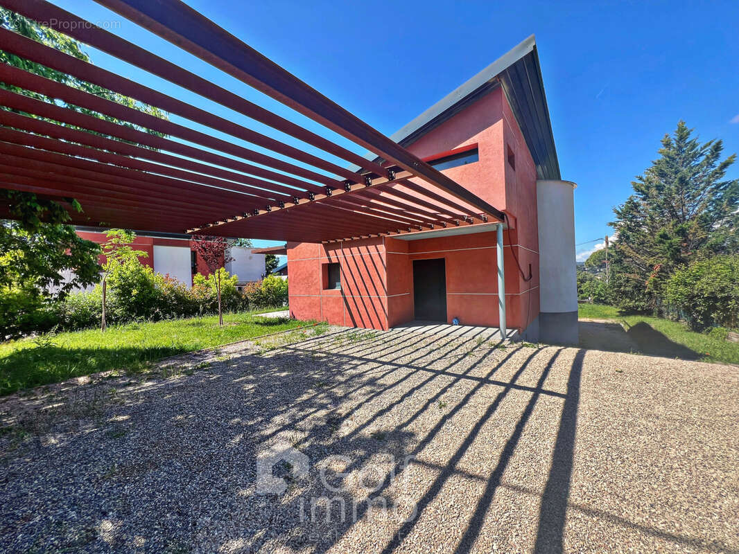 Maison à MOUANS-SARTOUX