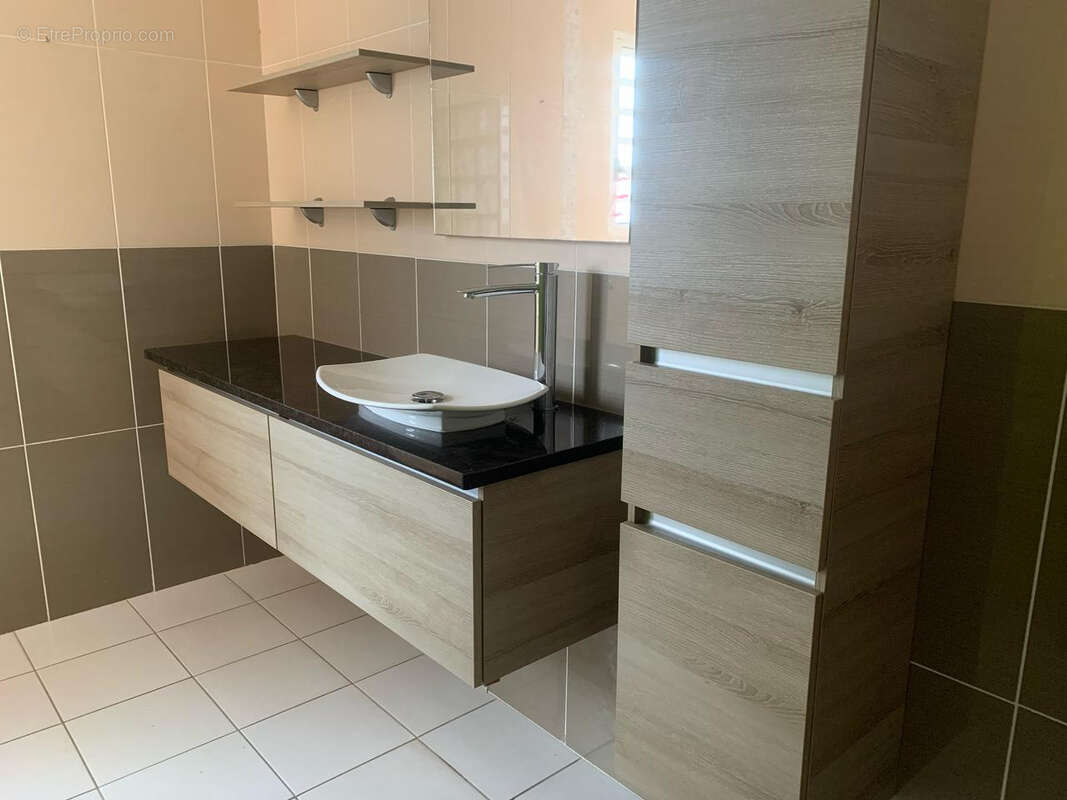 Maison à SAINT-DENIS