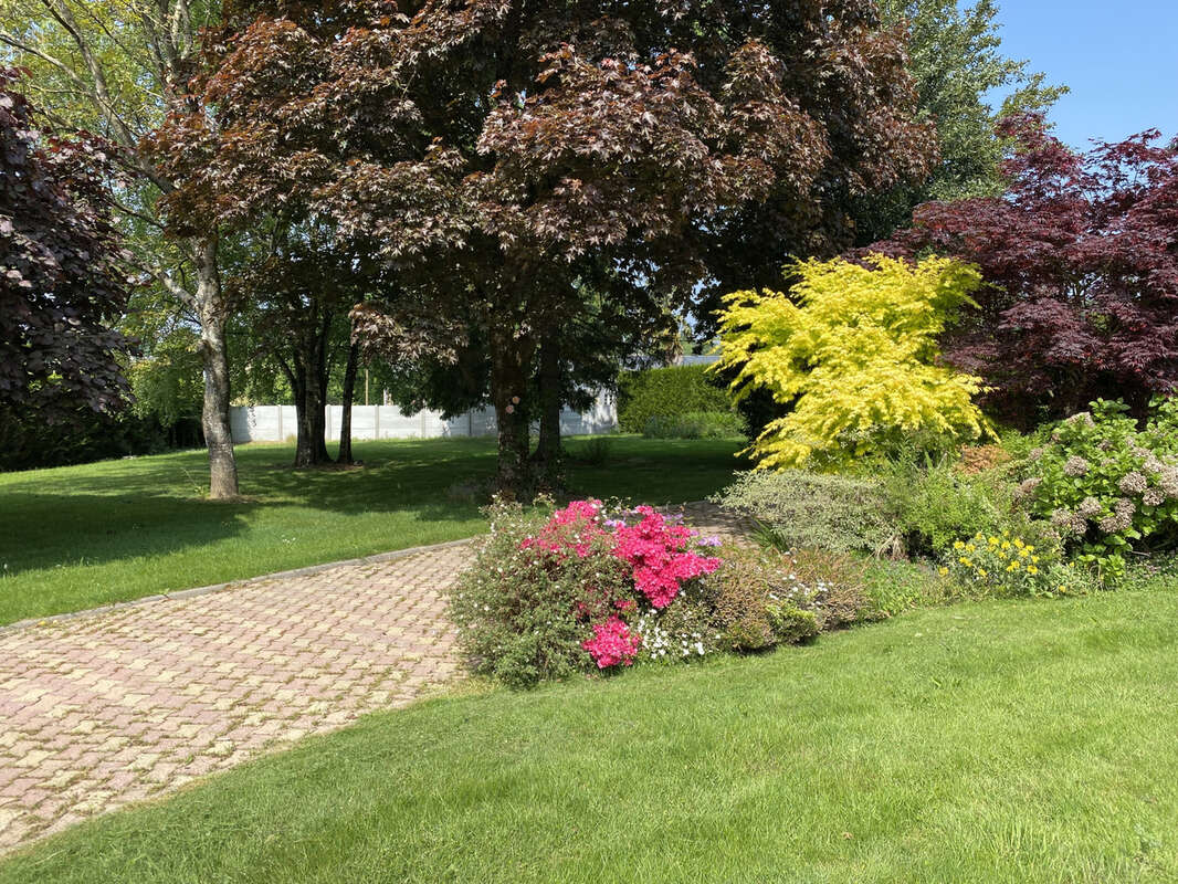 Maison à CHATILLON-EN-VENDELAIS
