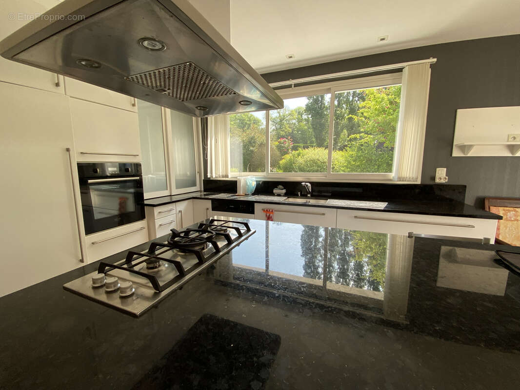 Maison à CHATILLON-EN-VENDELAIS