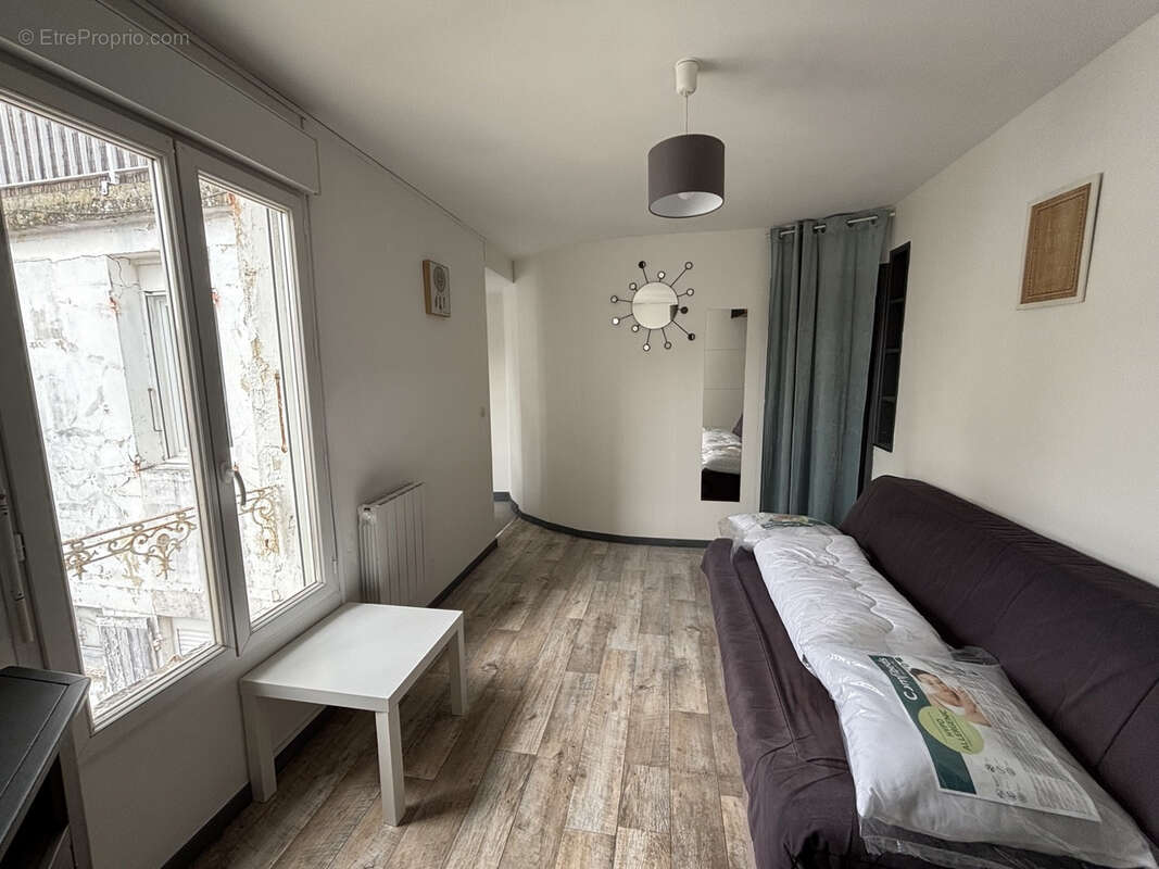 Appartement à SAINTES