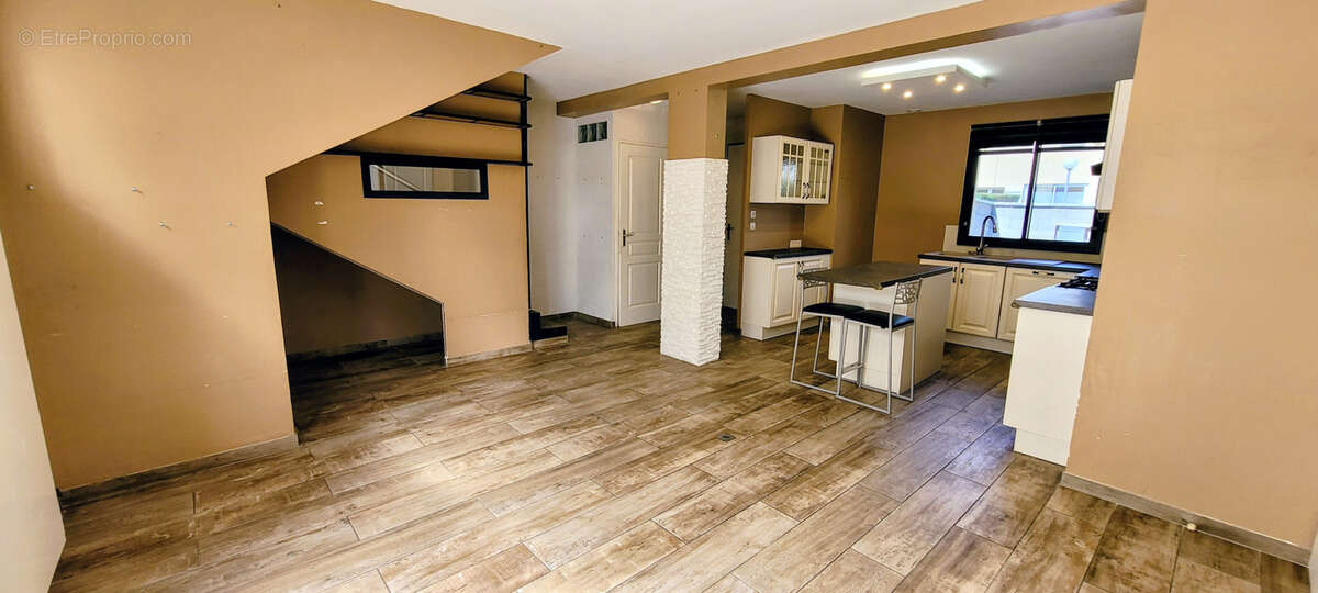 Maison à VILLEFRANCHE-SUR-SAONE