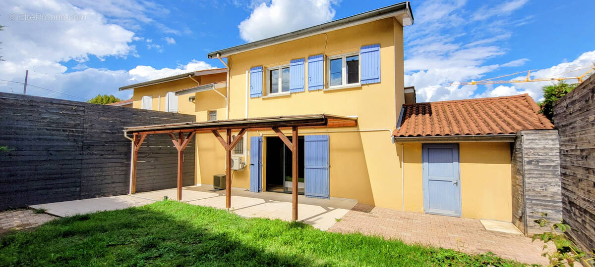 Maison à VILLEFRANCHE-SUR-SAONE