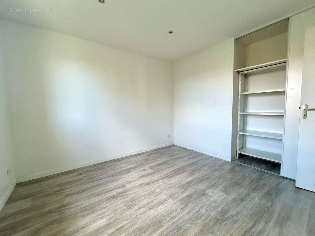 Maison à SURY-LE-COMTAL