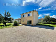 Maison à SURY-LE-COMTAL