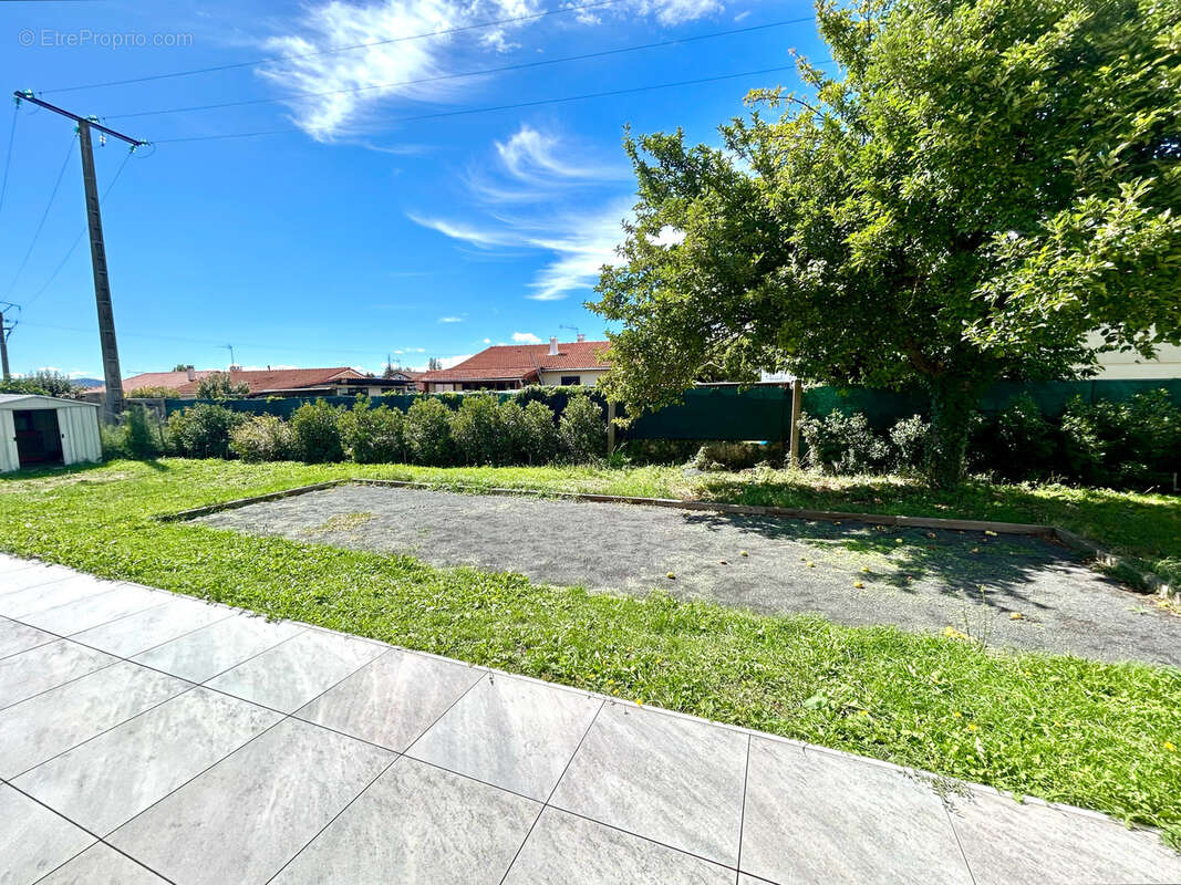 Maison à SURY-LE-COMTAL